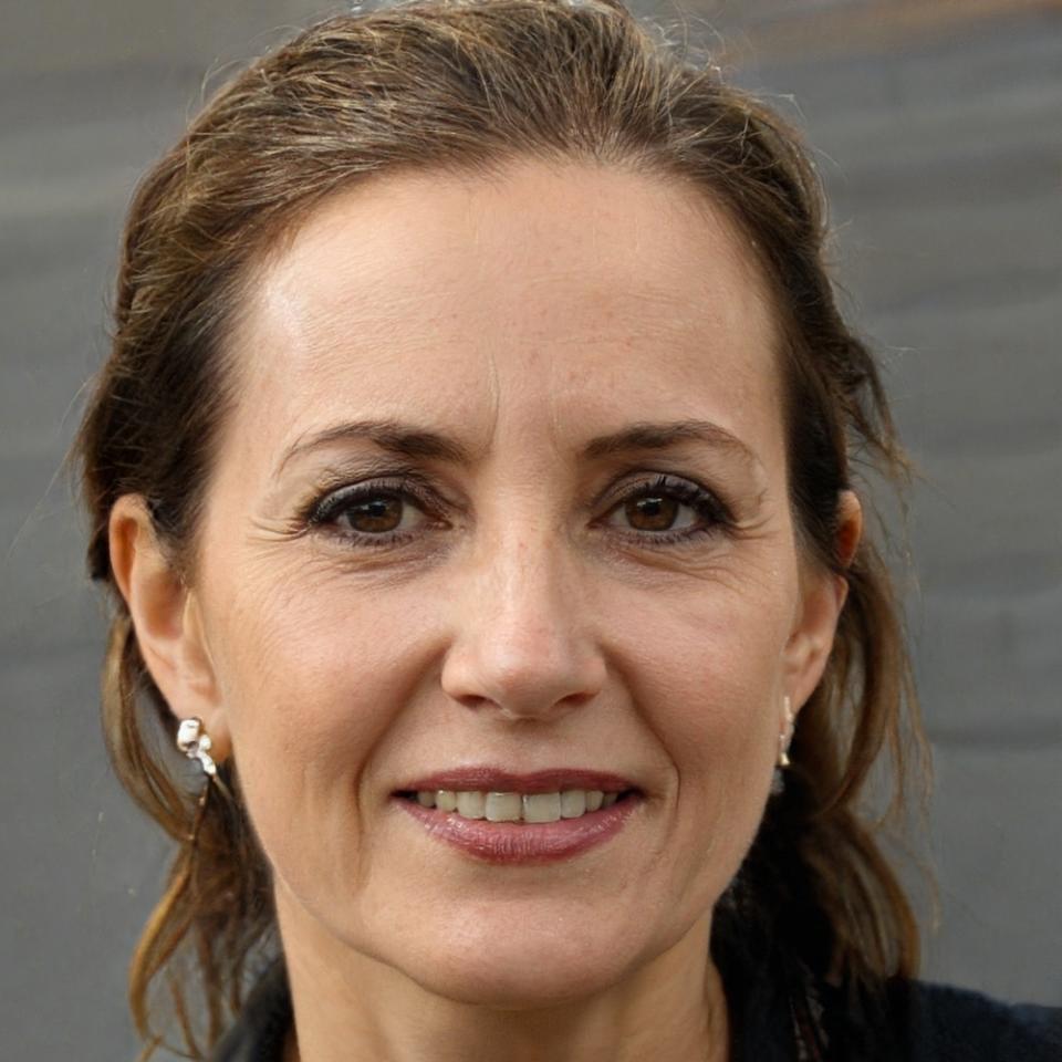 Portrait de Sophie Martin, spécialiste en finances personnelles